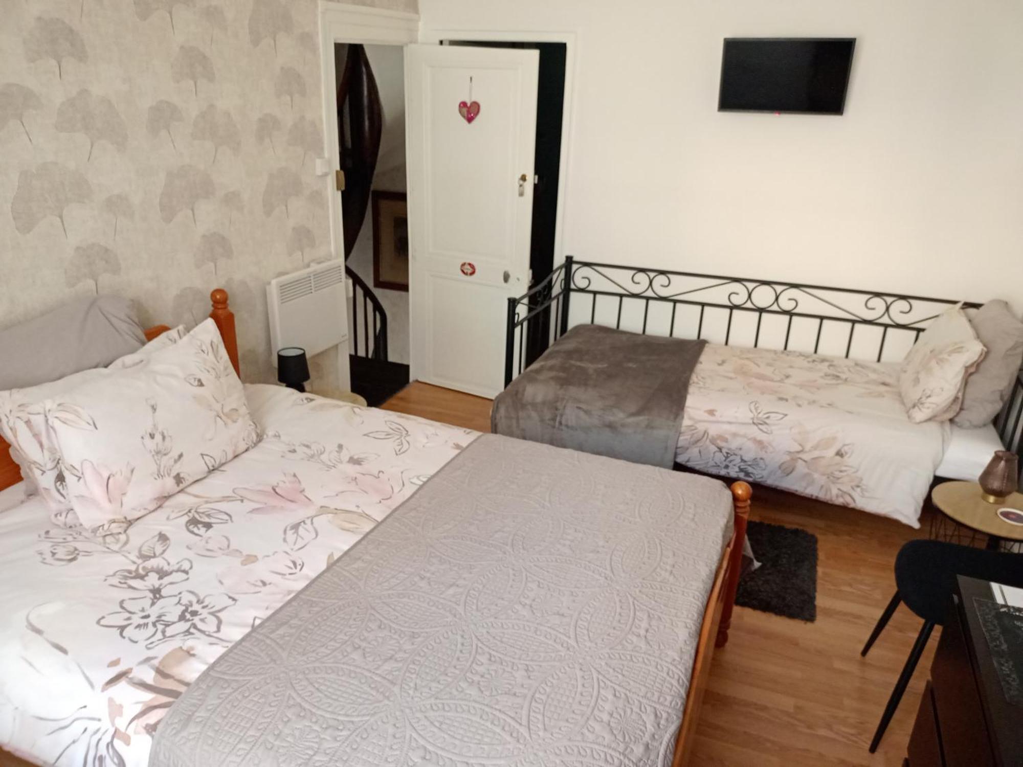Maison Lapeyriere Le Dorat Esterno foto
